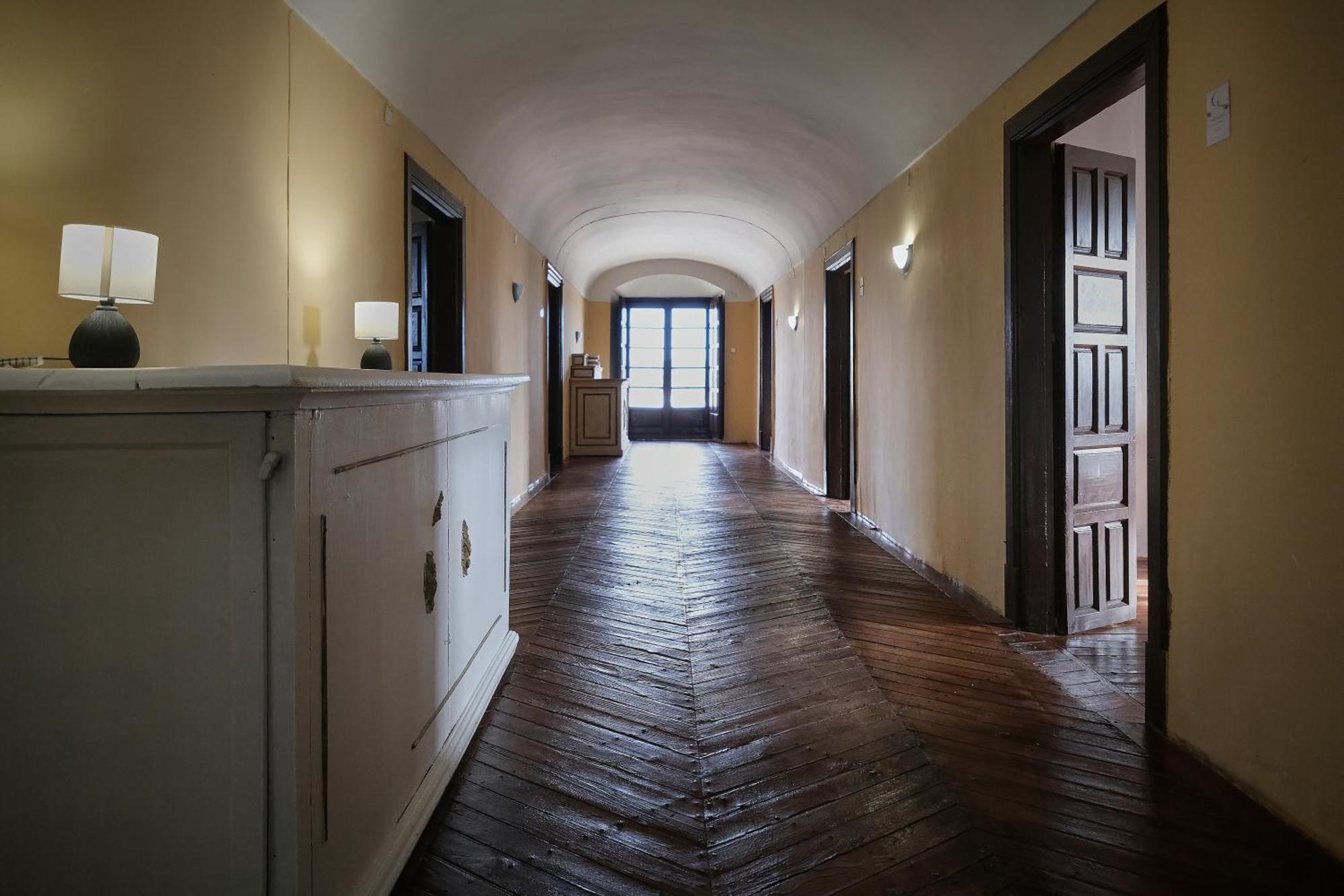 Casa Rural Palacio Conde De Aldana Con Piscina Entre Encinares Y Dehesas Terradillos Dış mekan fotoğraf
