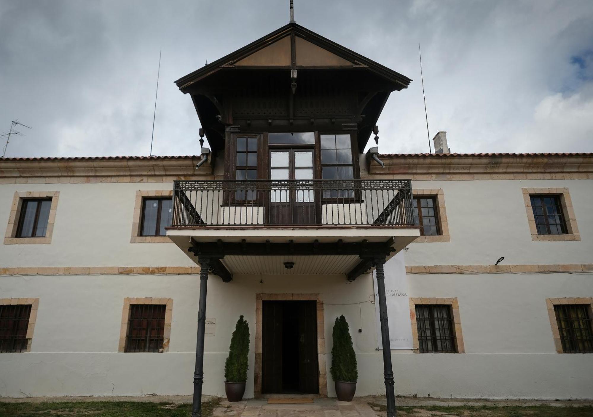 Casa Rural Palacio Conde De Aldana Con Piscina Entre Encinares Y Dehesas Terradillos Dış mekan fotoğraf