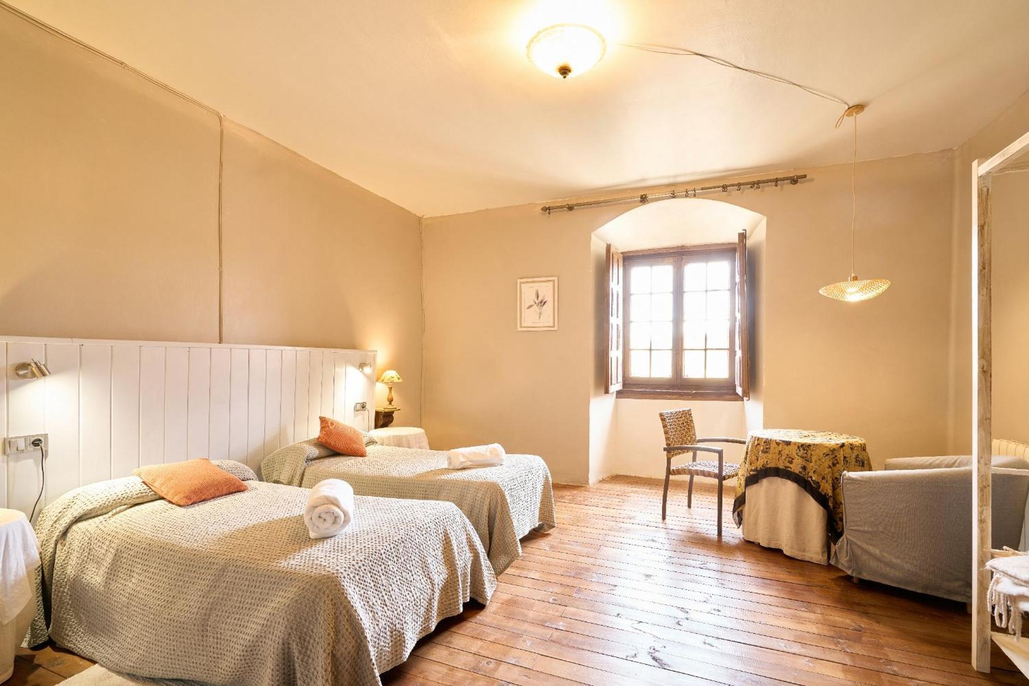 Casa Rural Palacio Conde De Aldana Con Piscina Entre Encinares Y Dehesas Terradillos Dış mekan fotoğraf